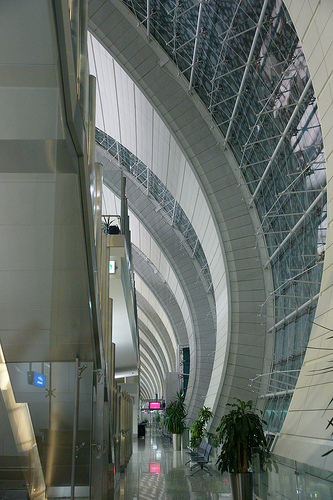 Dubai International Airport (DXB) - Dubai metro ドバイ国際空港とドバイ・メトロ